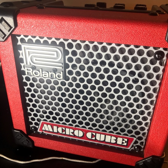 Roland MicroCube 2 - Picture 2 of 7